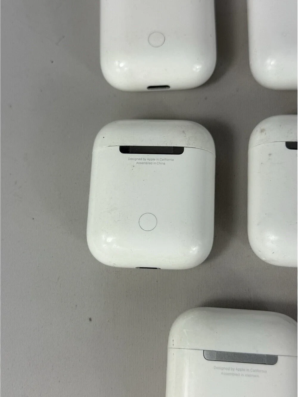 Apple lot airpods
